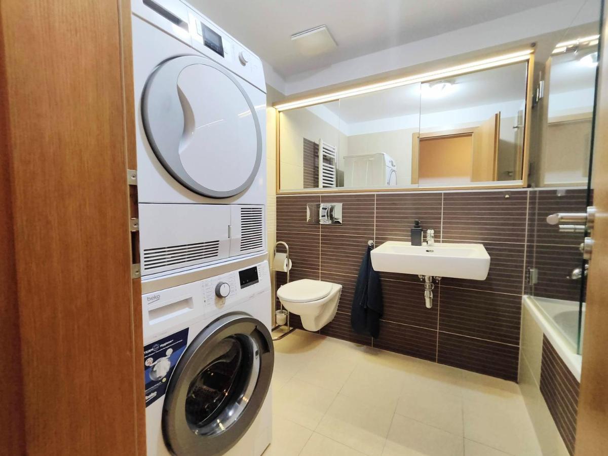 Mills - Free Parking - Balcony With City View - Close To Nivy Mall Братислава Екстер'єр фото