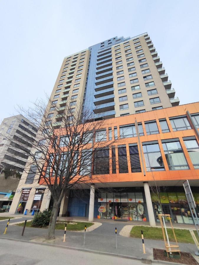 Mills - Free Parking - Balcony With City View - Close To Nivy Mall Братислава Екстер'єр фото